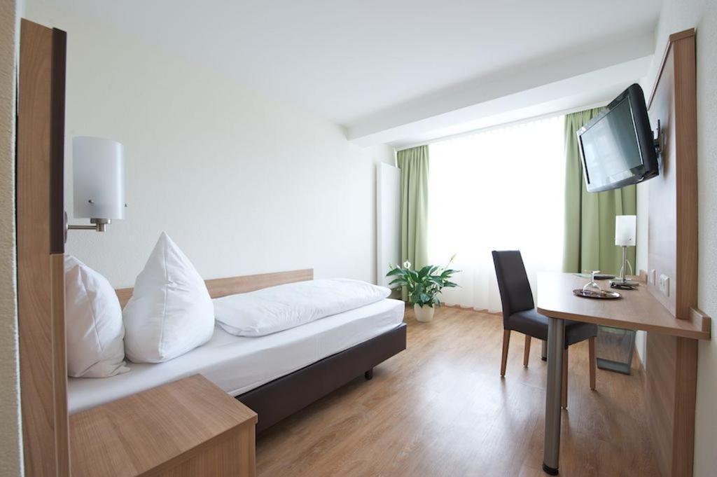 Hotel Zur Riss Biberach an der Riss Room photo